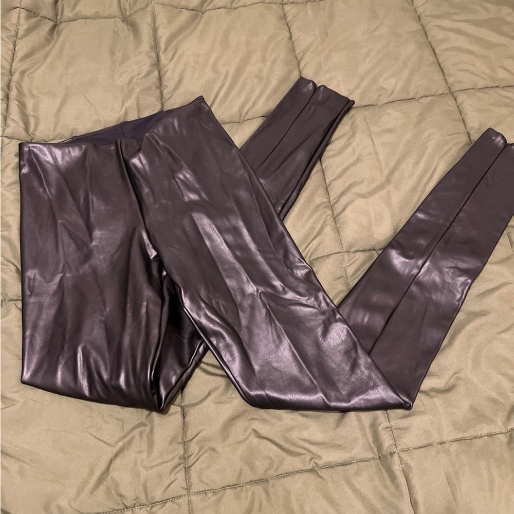 Skims faux leather legging